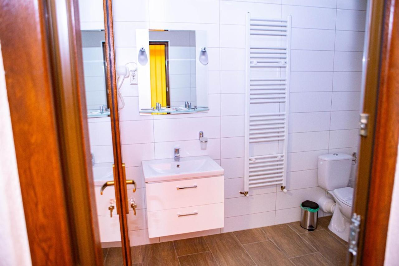 Vila Swe Sar Otel Curtea de Argeş Dış mekan fotoğraf