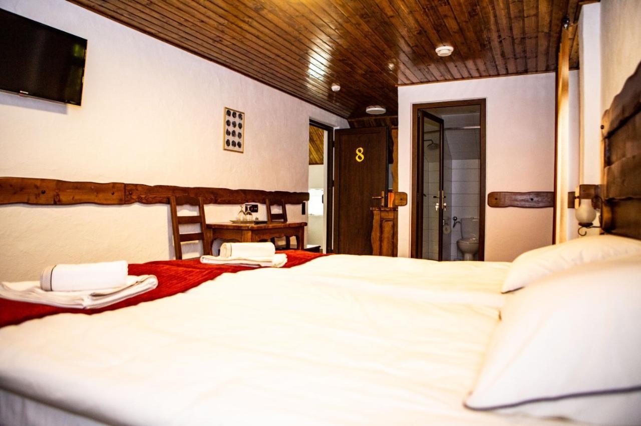 Vila Swe Sar Otel Curtea de Argeş Dış mekan fotoğraf
