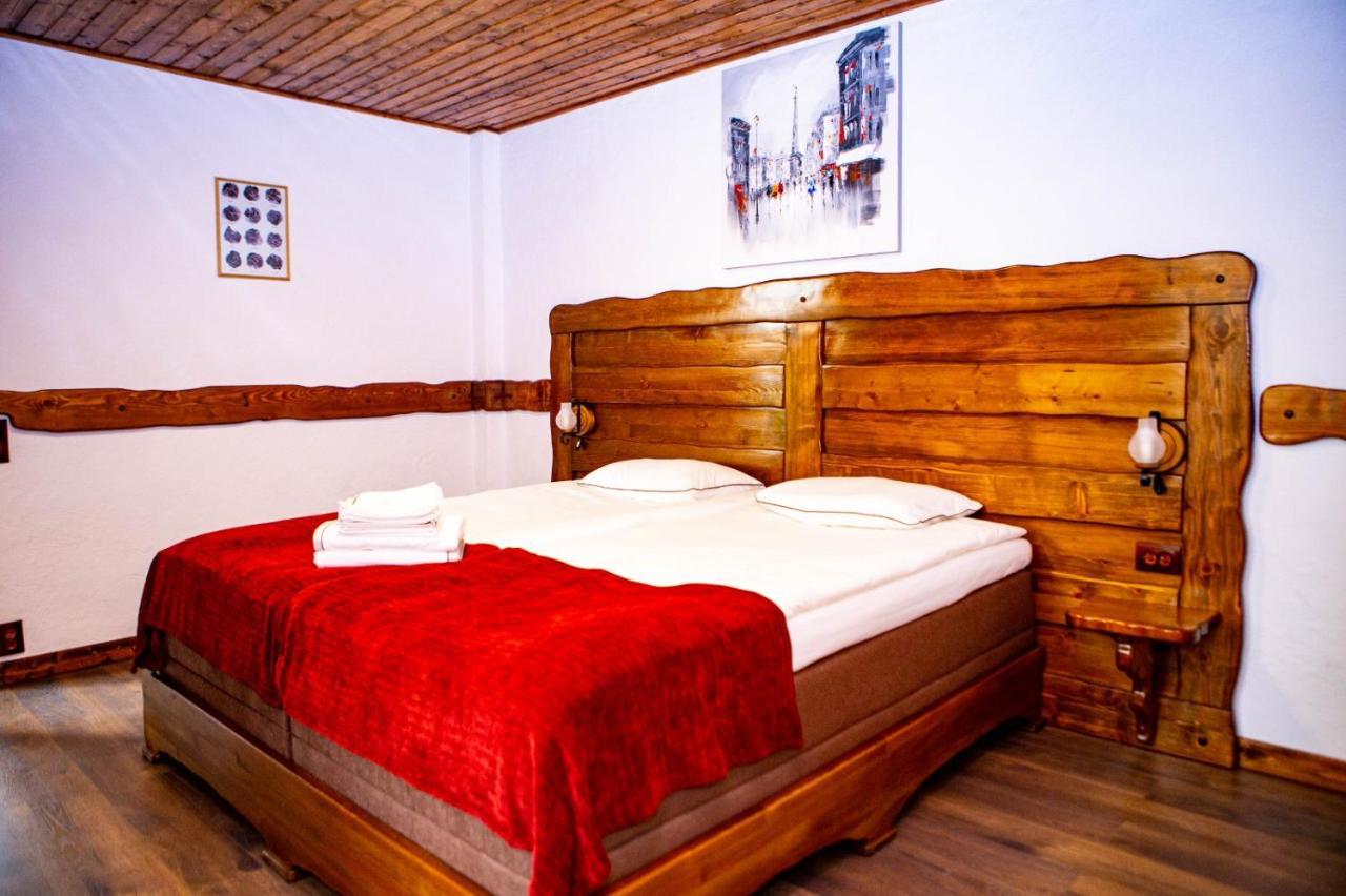 Vila Swe Sar Otel Curtea de Argeş Dış mekan fotoğraf